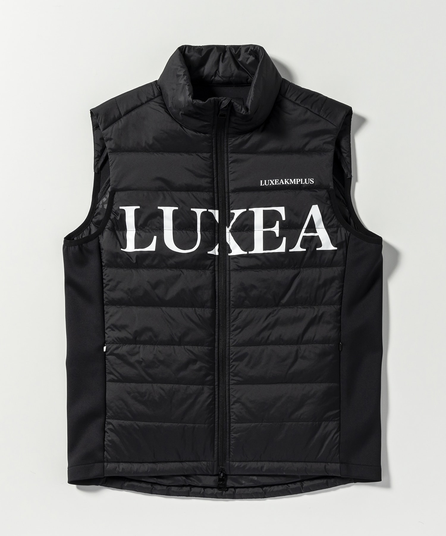 LUXEAKMPLUS(リュクスエイケイエムプラス)ゴルフ 防風軽量ナイロンベスト