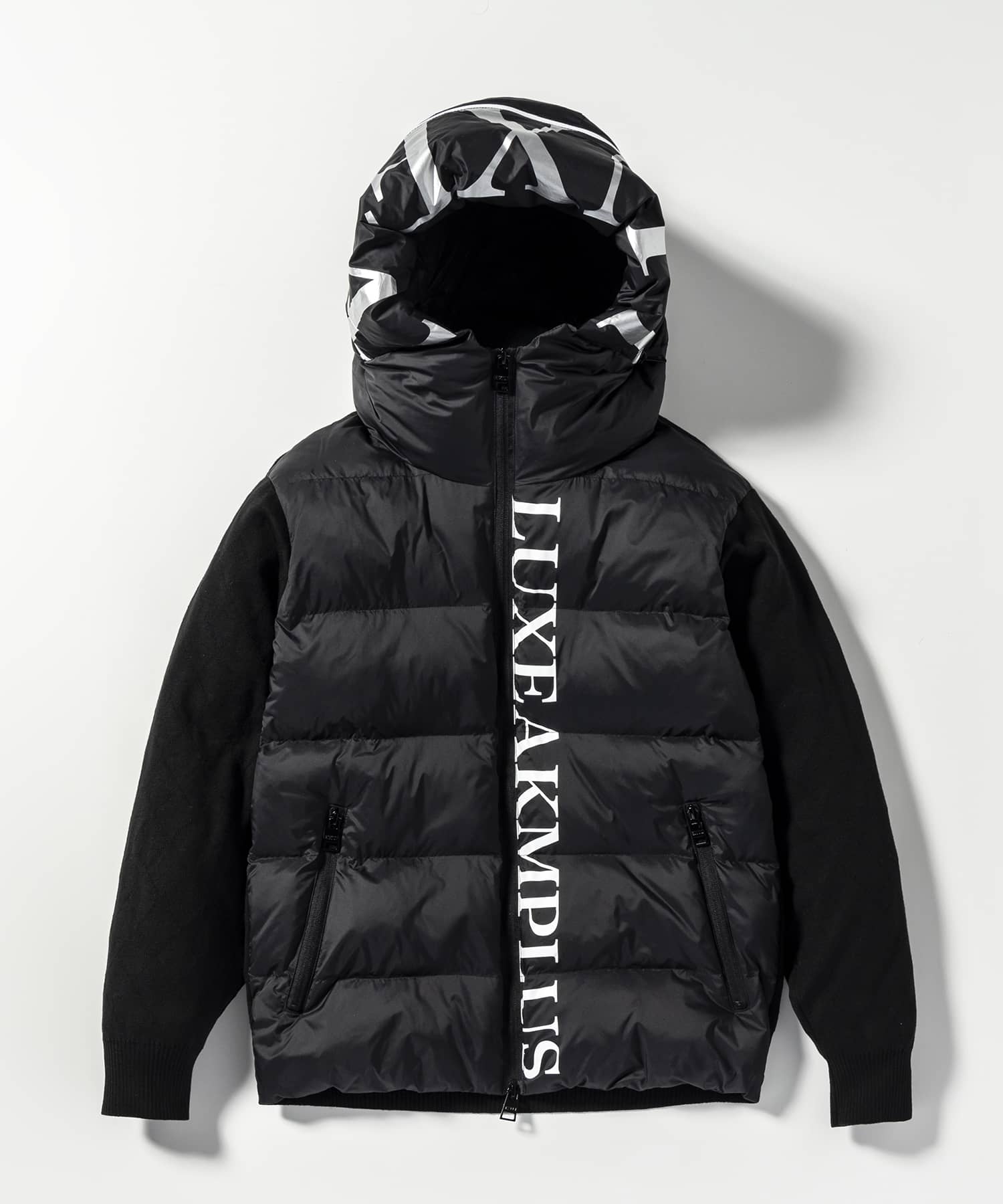 LUXEAKMPLUS(リュクスエイケイエムプラス)ゴルフ センターロゴスリーブニットジャケット