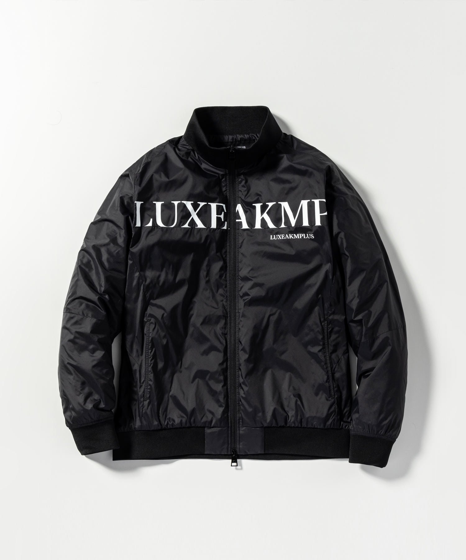 LUXEAKMPLUS(リュクスエイケイエムプラス)ゴルフ 軽量フルジップブルゾン