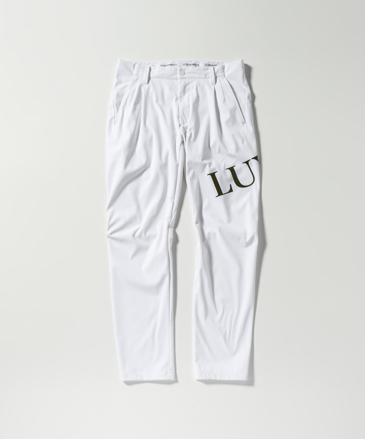 LUXEAKMPLUS(リュクスエイケイエムプラス)ゴルフ ビッグロゴ防風ロングパンツ