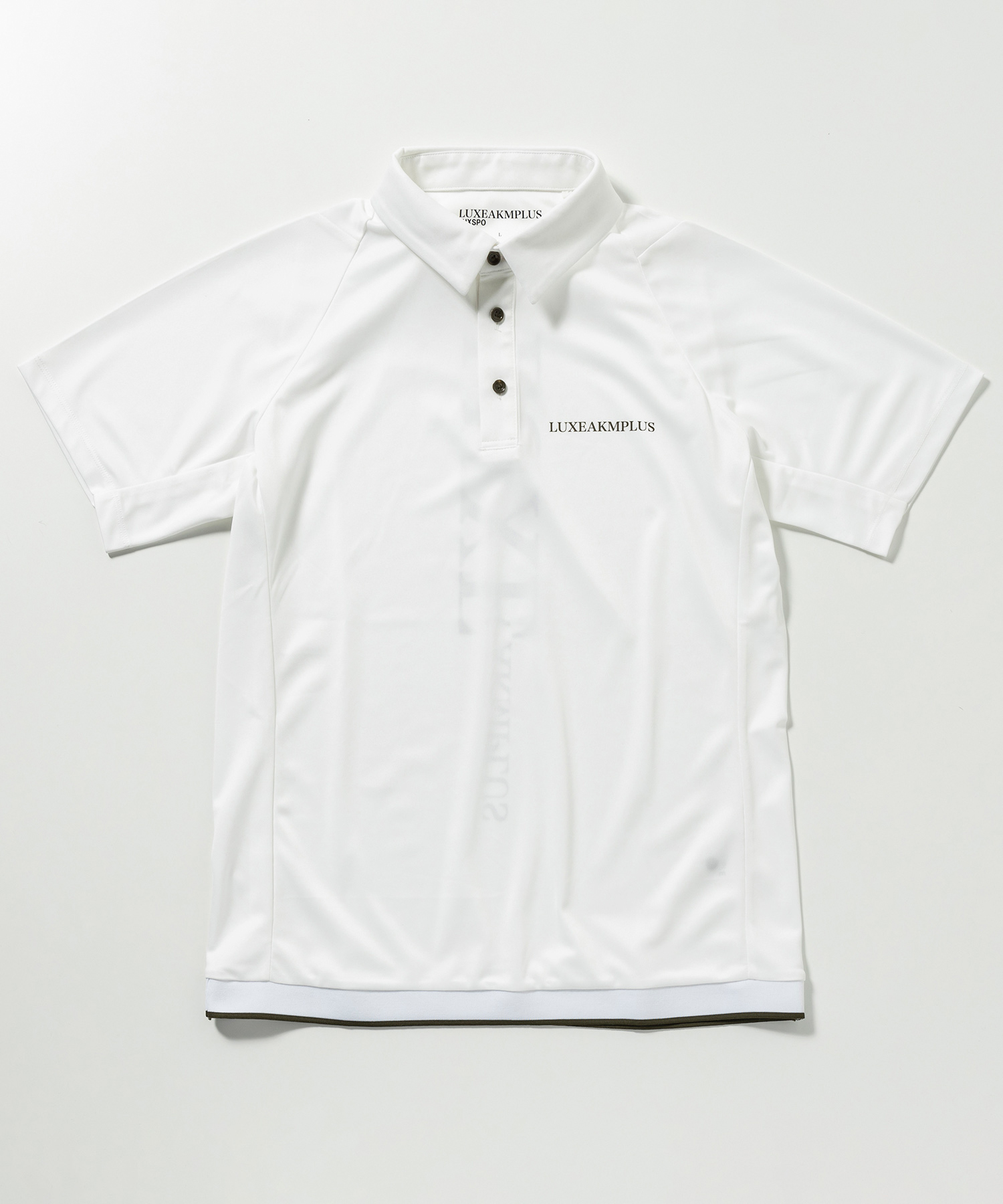 LUXEAKMPLUS(リュクスエイケイエムプラス)ゴルフ バックロゴ半袖ポロシャツ(吸水速乾 / UVカット)