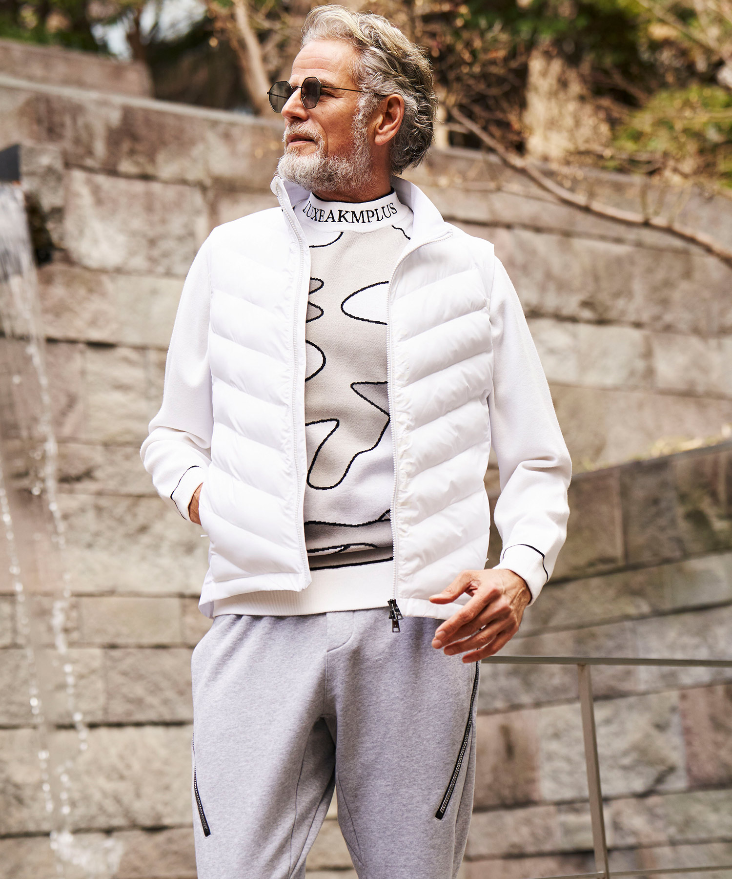 LUXEAKMPLUS 2025 AW NO.11